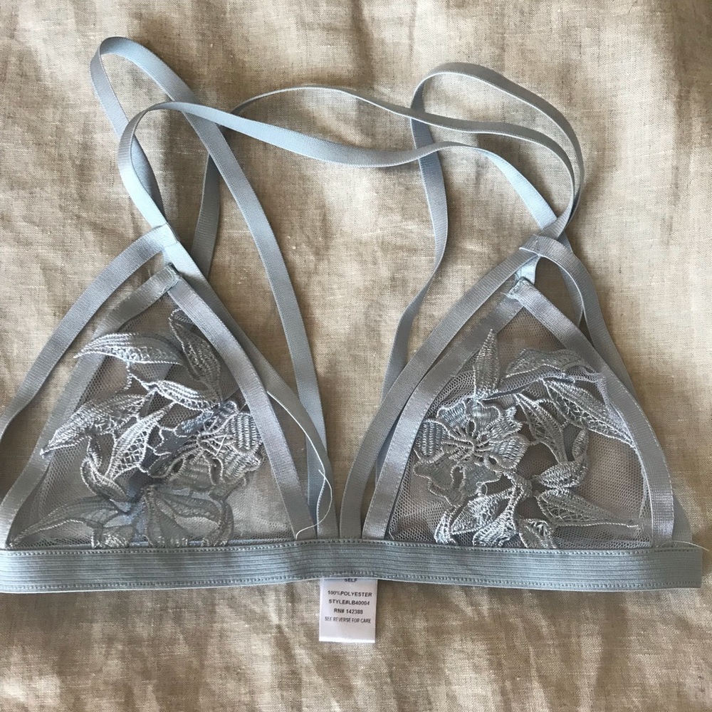 2-Sheer floral mesh straps barrettes